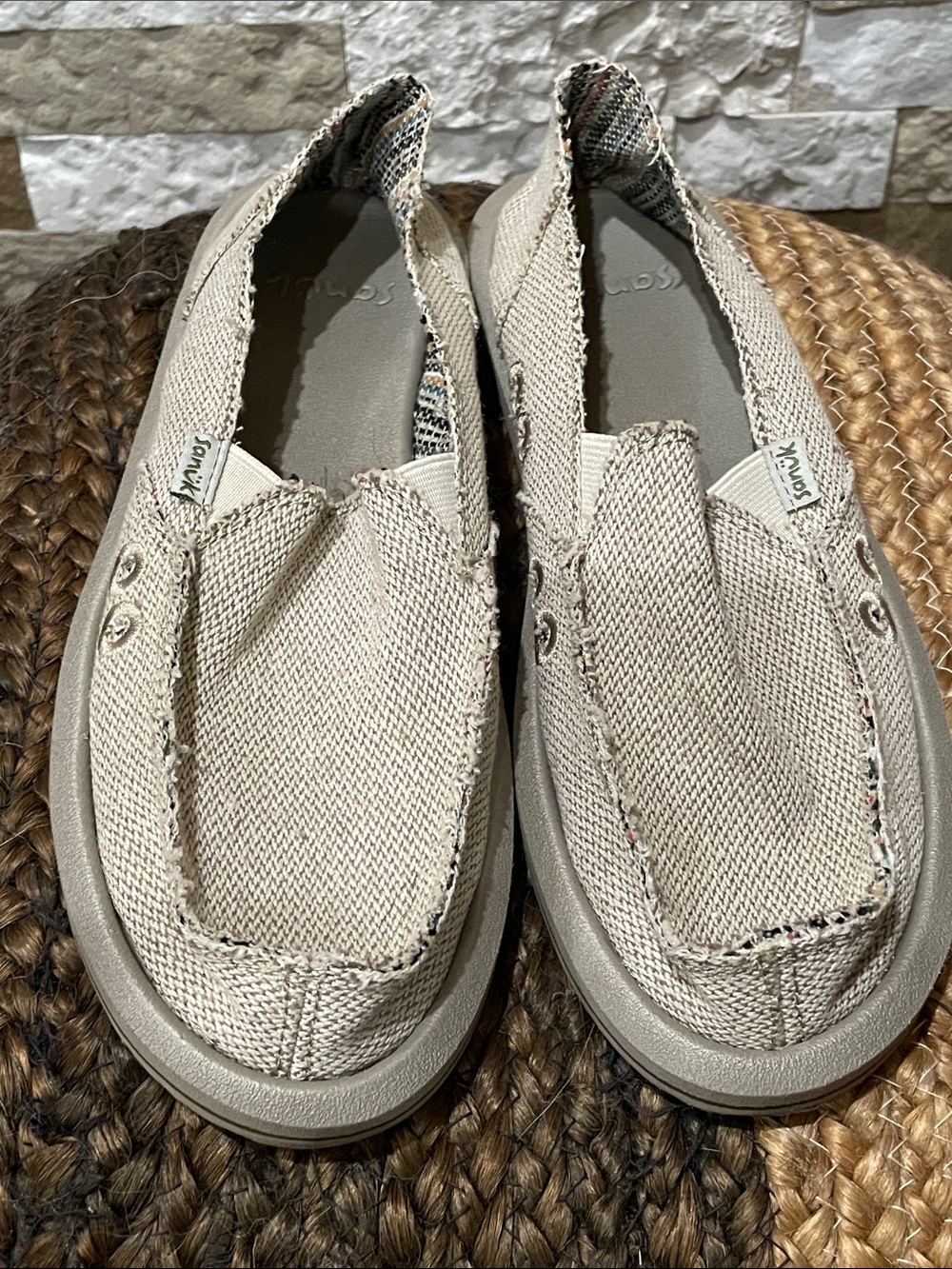 SANUK Slip-Ons Tan/Gray Canvas Loafers Sz 7 - Picture 3 of 10